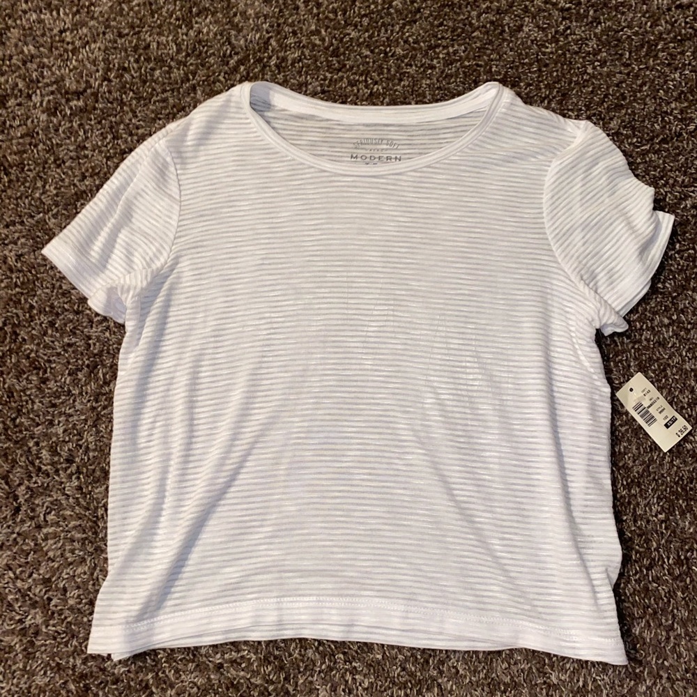 Aeropostale white tee
